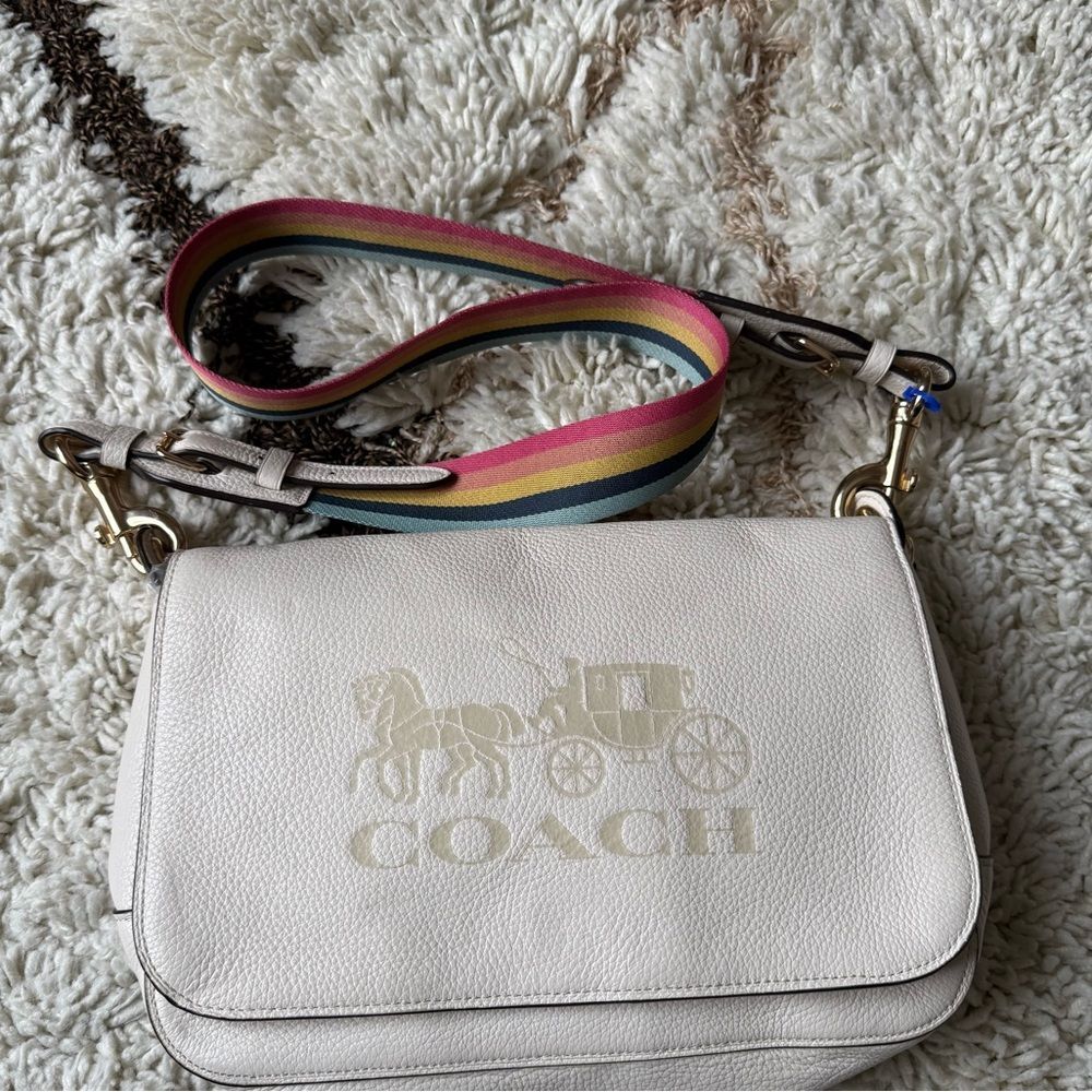 Coach F72703 Leather Jes Messenger Crossbody Bag in Chalk - Picture 2 of 14